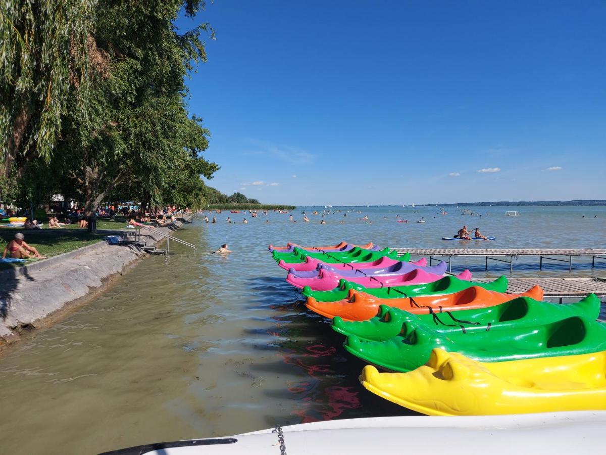 Tulipan Bungalow Camping Resort Gyenesdias Ngoại thất bức ảnh