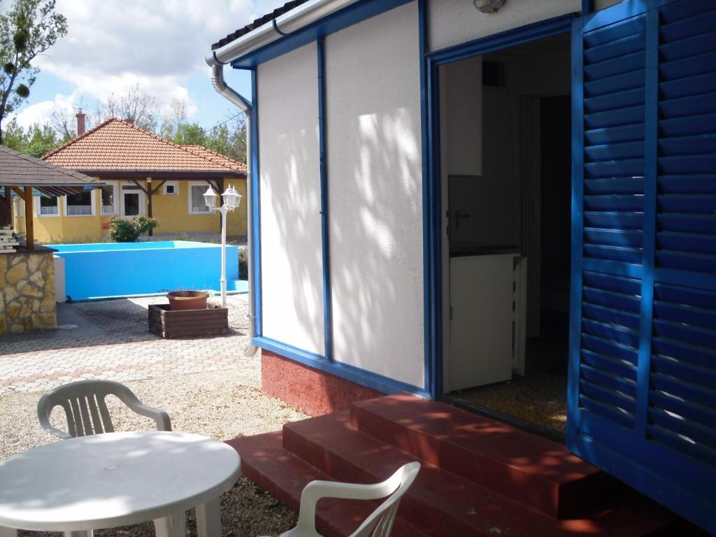 Tulipan Bungalow Camping Resort Gyenesdias Ngoại thất bức ảnh